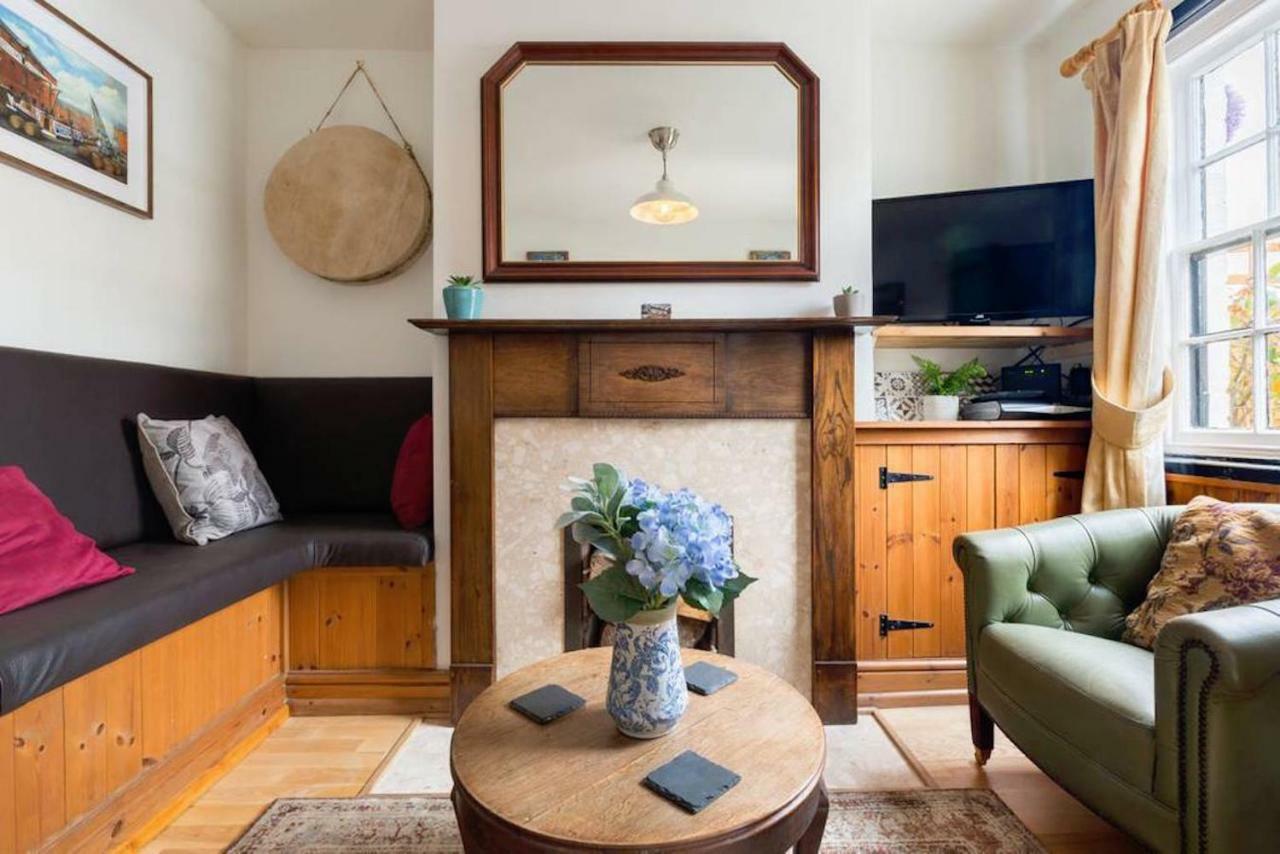 Fergies Canal Side Cottage 워릭 외부 사진
